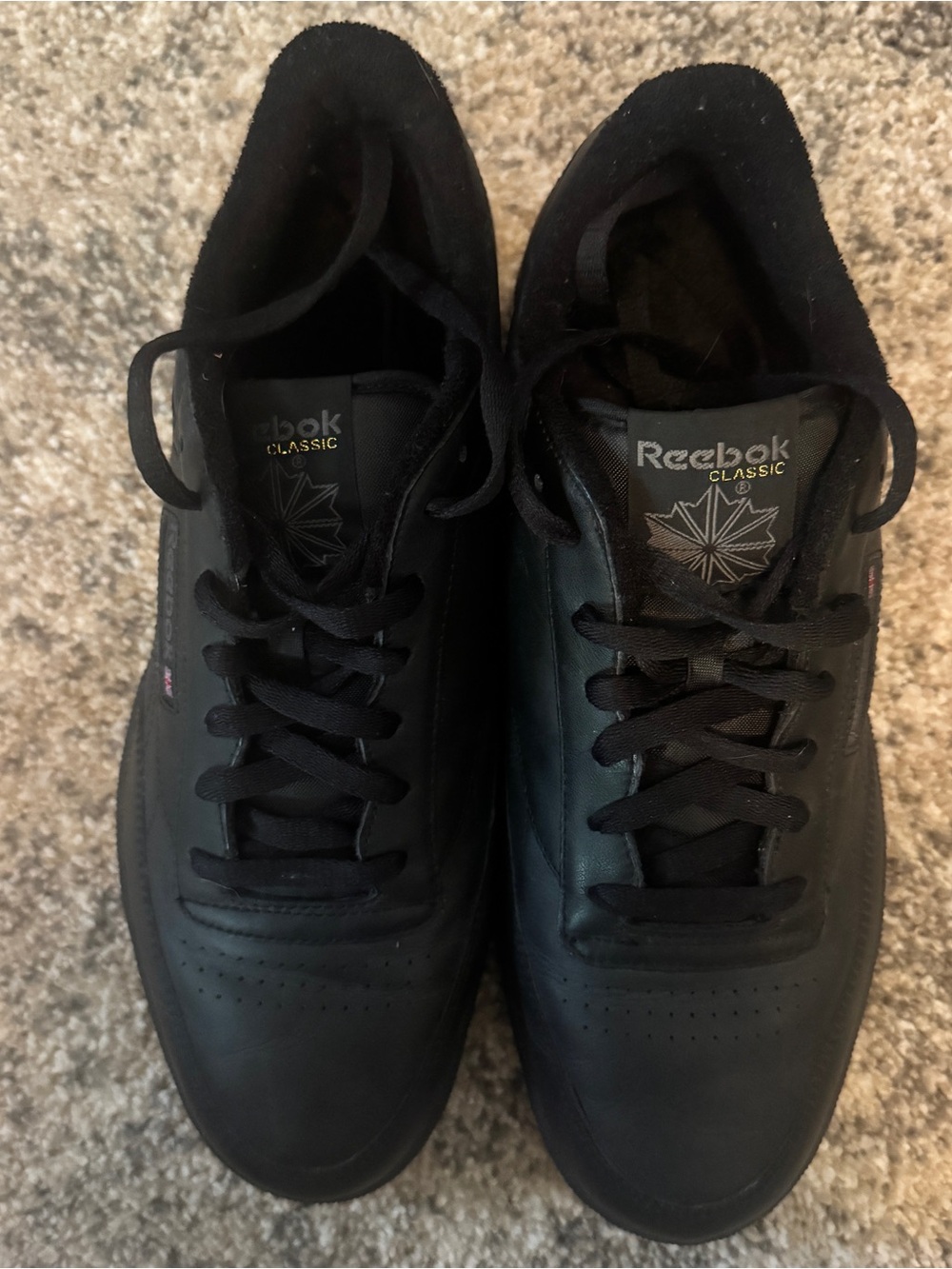 Reebok Classic Men's Black Leather Sneakers - All-Black. Black soles